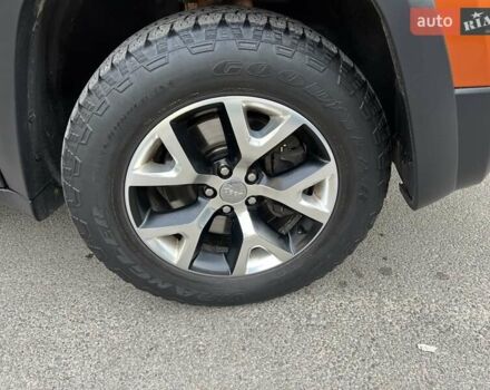 Оранжевый Джип Чероки, объемом двигателя 2.36 л и пробегом 232 тыс. км за 11999 $, фото 4 на Automoto.ua