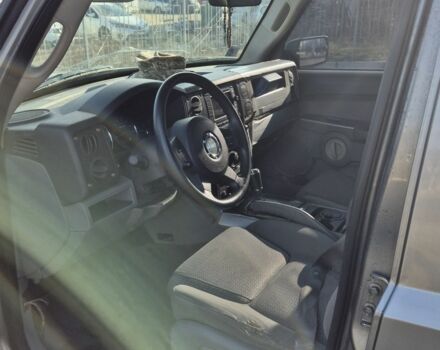 Сірий Джип Коммандер, об'ємом двигуна 3 л та пробігом 344 тис. км за 5400 $, фото 2 на Automoto.ua