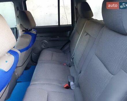 Синий Джип Коммандер, объемом двигателя 3.7 л и пробегом 285 тыс. км за 9600 $, фото 5 на Automoto.ua