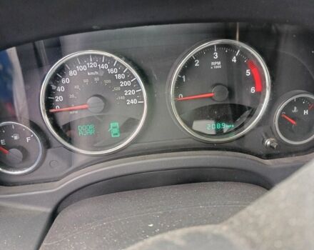 Білий Джип Compass, об'ємом двигуна 2.1 л та пробігом 170 тис. км за 9800 $, фото 2 на Automoto.ua