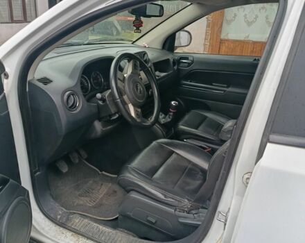 Білий Джип Compass, об'ємом двигуна 2.1 л та пробігом 170 тис. км за 9800 $, фото 1 на Automoto.ua