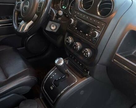 Білий Джип Compass, об'ємом двигуна 2.4 л та пробігом 218 тис. км за 9800 $, фото 12 на Automoto.ua