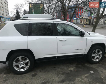 Белый Джип Компас, объемом двигателя 2.14 л и пробегом 300 тыс. км за 7500 $, фото 9 на Automoto.ua