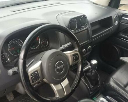 Белый Джип Компас, объемом двигателя 2.14 л и пробегом 320 тыс. км за 7600 $, фото 9 на Automoto.ua