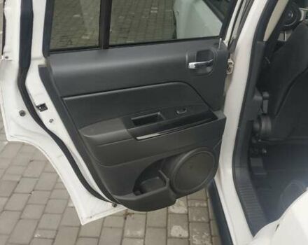 Белый Джип Компас, объемом двигателя 2.14 л и пробегом 320 тыс. км за 7600 $, фото 11 на Automoto.ua