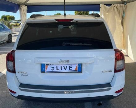 Білий Джип Compass, об'ємом двигуна 2.2 л та пробігом 235 тис. км за 4490 $, фото 2 на Automoto.ua