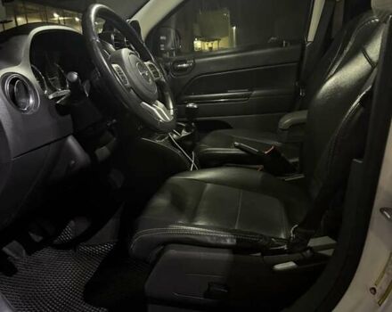 Белый Джип Компас, объемом двигателя 2.14 л и пробегом 222 тыс. км за 10600 $, фото 12 на Automoto.ua