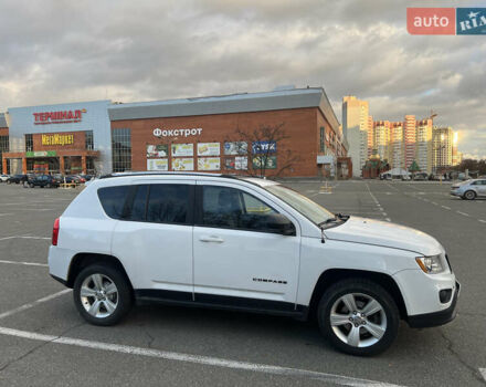 Білий Джип Compass, об'ємом двигуна 2.36 л та пробігом 167 тис. км за 8999 $, фото 1 на Automoto.ua