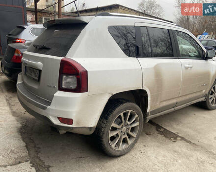 Белый Джип Компас, объемом двигателя 2.36 л и пробегом 165 тыс. км за 4400 $, фото 3 на Automoto.ua