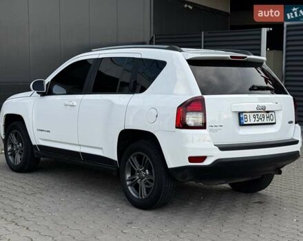 Белый Джип Компас, объемом двигателя 2.36 л и пробегом 175 тыс. км за 9800 $, фото 7 на Automoto.ua