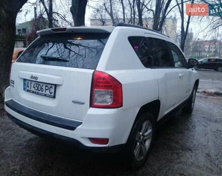 Белый Джип Компас, объемом двигателя 2.36 л и пробегом 151 тыс. км за 9700 $, фото 3 на Automoto.ua