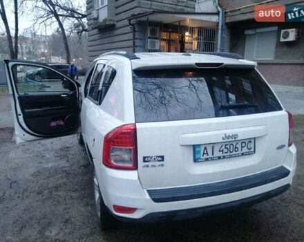 Белый Джип Компас, объемом двигателя 2.36 л и пробегом 151 тыс. км за 9700 $, фото 2 на Automoto.ua