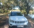 Белый Джип Компас, объемом двигателя 2 л и пробегом 215 тыс. км за 8900 $, фото 5 на Automoto.ua