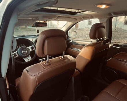 Джип Компас 2013 в Луцке на Automoto.ua Белый Джип Компас, объемом двигателя 2.36 л и пробегом 193 тыс. км за 9700 $, фото 25 на Automoto.ua