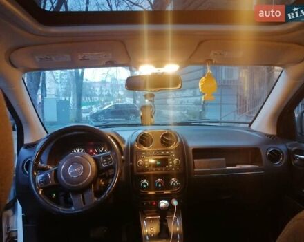 Белый Джип Компас, объемом двигателя 2.36 л и пробегом 151 тыс. км за 9700 $, фото 19 на Automoto.ua