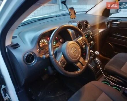 Белый Джип Компас, объемом двигателя 2.36 л и пробегом 151 тыс. км за 9700 $, фото 17 на Automoto.ua