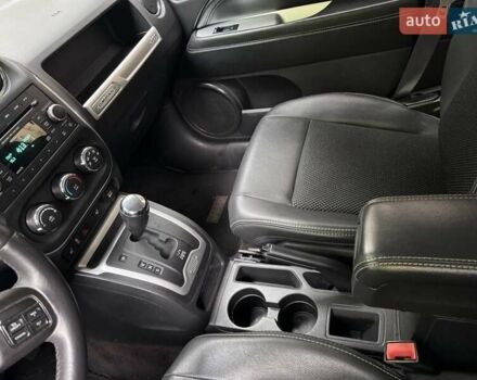 Білий Джип Compass, об'ємом двигуна 2.36 л та пробігом 85 тис. км за 11300 $, фото 13 на Automoto.ua