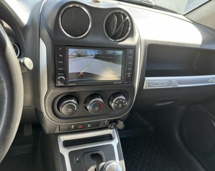 Білий Джип Compass, об'ємом двигуна 2.4 л та пробігом 169 тис. км за 10300 $, фото 6 на Automoto.ua
