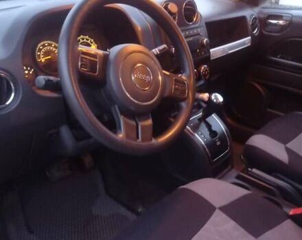 Белый Джип Компас, объемом двигателя 2.36 л и пробегом 175 тыс. км за 9700 $, фото 2 на Automoto.ua