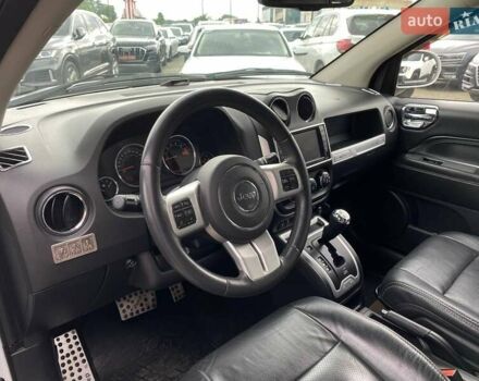 Білий Джип Compass, об'ємом двигуна 2.36 л та пробігом 174 тис. км за 10950 $, фото 9 на Automoto.ua