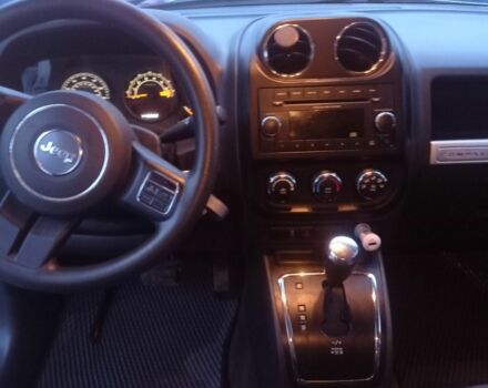 Белый Джип Компас, объемом двигателя 2.4 л и пробегом 175 тыс. км за 9700 $, фото 5 на Automoto.ua