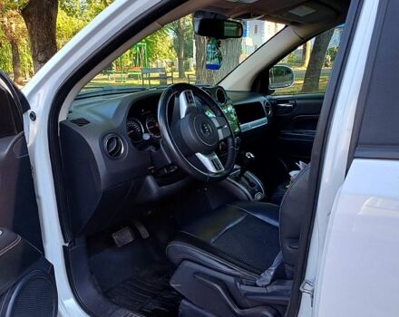 Білий Джип Compass, об'ємом двигуна 2.4 л та пробігом 208 тис. км за 9900 $, фото 7 на Automoto.ua