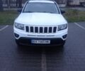 Белый Джип Компас, объемом двигателя 2.4 л и пробегом 175 тыс. км за 9700 $, фото 1 на Automoto.ua