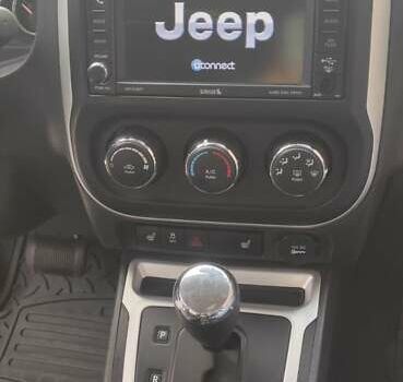Білий Джип Compass, об'ємом двигуна 2 л та пробігом 99 тис. км за 11499 $, фото 11 на Automoto.ua
