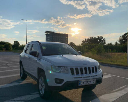 Білий Джип Compass, об'ємом двигуна 2.36 л та пробігом 210 тис. км за 9600 $, фото 2 на Automoto.ua