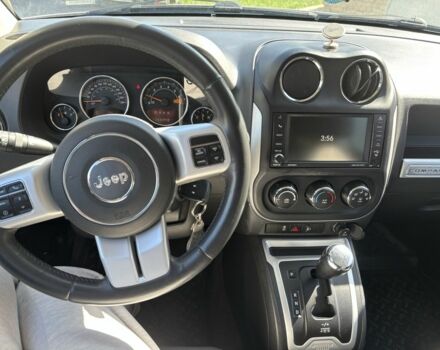 Білий Джип Compass, об'ємом двигуна 2.4 л та пробігом 169 тис. км за 10300 $, фото 9 на Automoto.ua