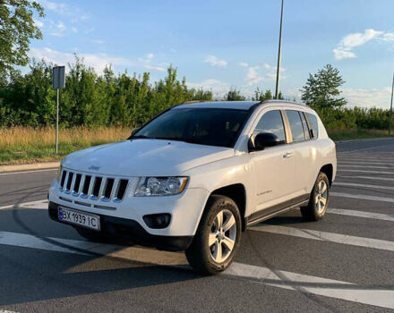 Білий Джип Compass, об'ємом двигуна 2.36 л та пробігом 210 тис. км за 9600 $, фото 1 на Automoto.ua