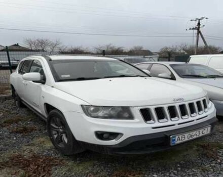 Белый Джип Компас, объемом двигателя 2.4 л и пробегом 383 тыс. км за 5919 $, фото 1 на Automoto.ua