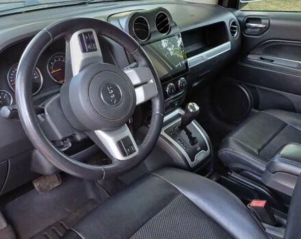 Білий Джип Compass, об'ємом двигуна 0 л та пробігом 208 тис. км за 11000 $, фото 8 на Automoto.ua
