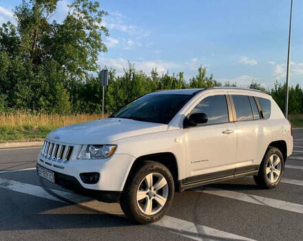 Білий Джип Compass, об'ємом двигуна 2.36 л та пробігом 210 тис. км за 9600 $, фото 4 на Automoto.ua