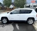 Белый Джип Компас, объемом двигателя 2 л и пробегом 133 тыс. км за 9300 $, фото 3 на Automoto.ua