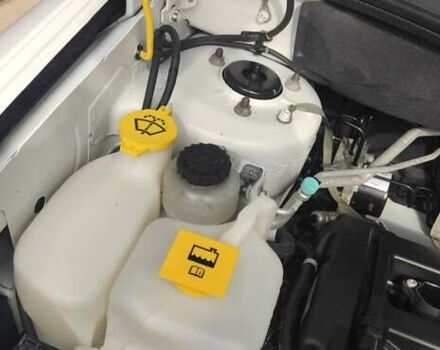 Білий Джип Compass, об'ємом двигуна 2 л та пробігом 99 тис. км за 11499 $, фото 7 на Automoto.ua