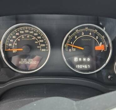 Білий Джип Compass, об'ємом двигуна 2.36 л та пробігом 192 тис. км за 9500 $, фото 9 на Automoto.ua