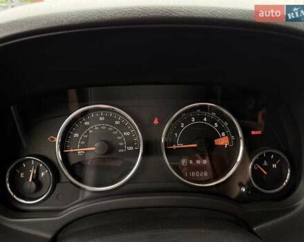 Білий Джип Compass, об'ємом двигуна 2 л та пробігом 118 тис. км за 12000 $, фото 6 на Automoto.ua