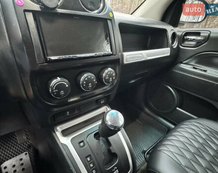 Белый Джип Компас, объемом двигателя 2.4 л и пробегом 104 тыс. км за 10900 $, фото 23 на Automoto.ua