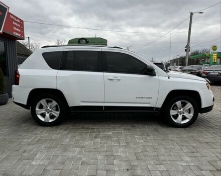 Білий Джип Compass, об'ємом двигуна 2.4 л та пробігом 122 тис. км за 10900 $, фото 2 на Automoto.ua