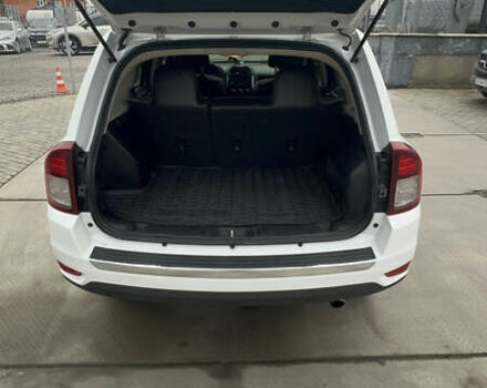 Белый Джип Компас, объемом двигателя 2.36 л и пробегом 264 тыс. км за 10700 $, фото 24 на Automoto.ua