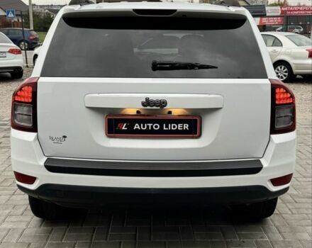 Білий Джип Compass, об'ємом двигуна 2.4 л та пробігом 122 тис. км за 10900 $, фото 4 на Automoto.ua