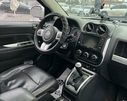 Белый Джип Компас, объемом двигателя 2.36 л и пробегом 264 тыс. км за 10700 $, фото 15 на Automoto.ua