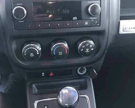Білий Джип Compass, об'ємом двигуна 2 л та пробігом 212 тис. км за 9500 $, фото 5 на Automoto.ua