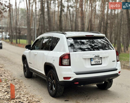 Белый Джип Компас, объемом двигателя 2.4 л и пробегом 104 тыс. км за 10900 $, фото 13 на Automoto.ua