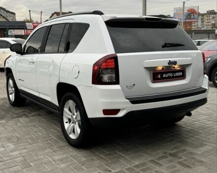 Білий Джип Compass, об'ємом двигуна 2.4 л та пробігом 122 тис. км за 10900 $, фото 6 на Automoto.ua