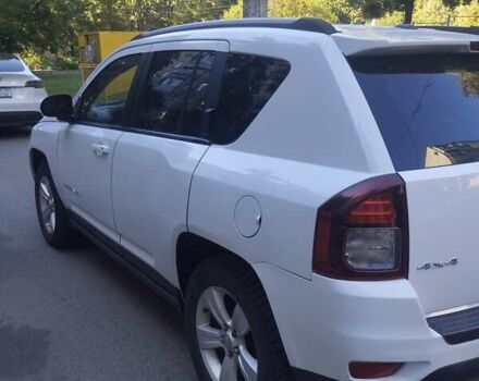 Белый Джип Компас, объемом двигателя 2.36 л и пробегом 158 тыс. км за 9700 $, фото 1 на Automoto.ua