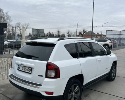 Белый Джип Компас, объемом двигателя 2.36 л и пробегом 264 тыс. км за 10700 $, фото 7 на Automoto.ua
