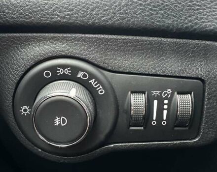 Джип Компас 2015 в Буче на Automoto.ua Белый Джип Компас, объемом двигателя 2.4 л и пробегом 46 тыс. км за 15500 $, фото 29 на Automoto.ua