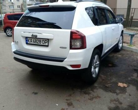 Белый Джип Компас, объемом двигателя 2.36 л и пробегом 296 тыс. км за 9000 $, фото 1 на Automoto.ua